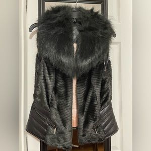 Womens Guess jacket/ vest size small